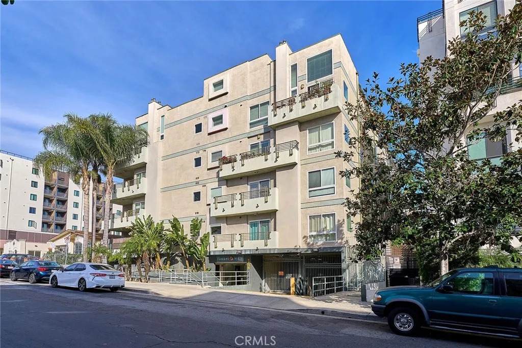 1036 Serrano - Photo 1