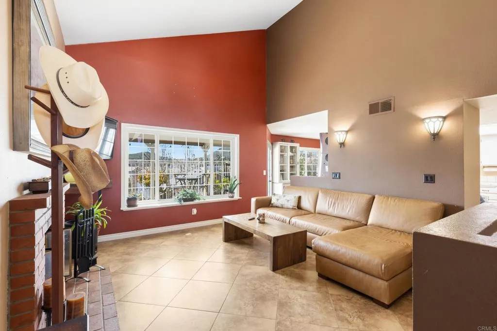 https://bt-photos.global.ssl.fastly.net/sandiego/orig_boomver_1_306657726-1.jpg