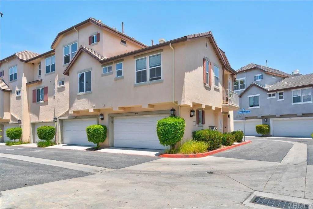 1653 Sourwood Pl - Photo 1