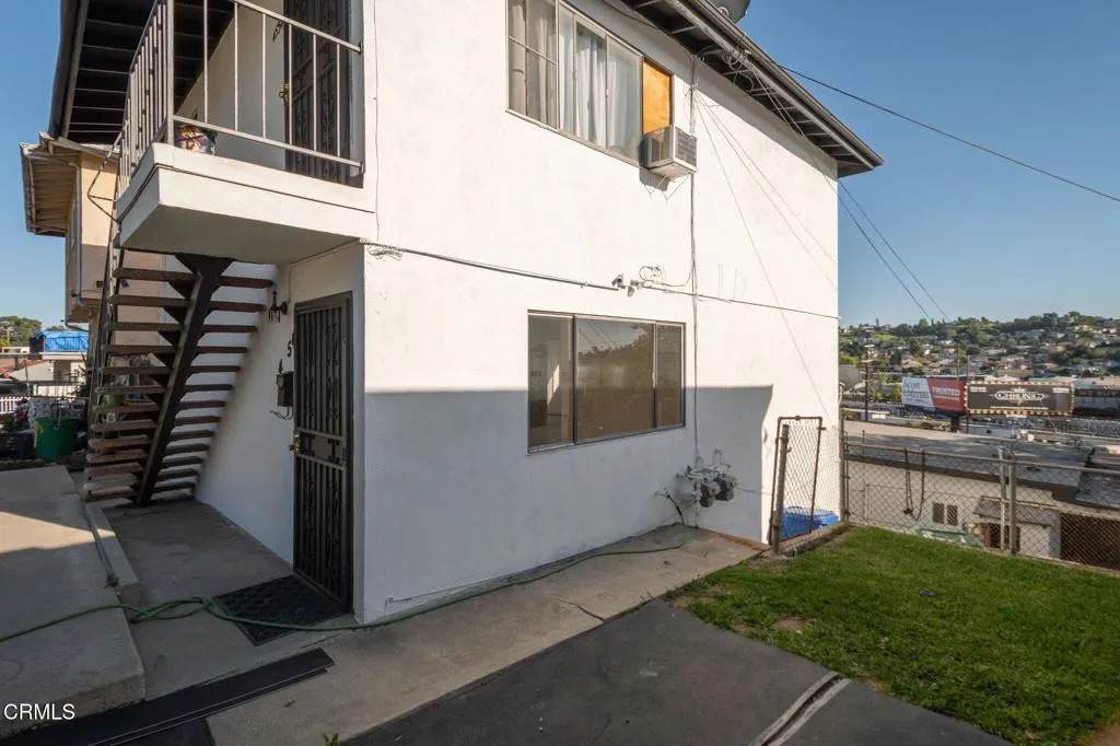 4552 Catalpa Street - Photo 1