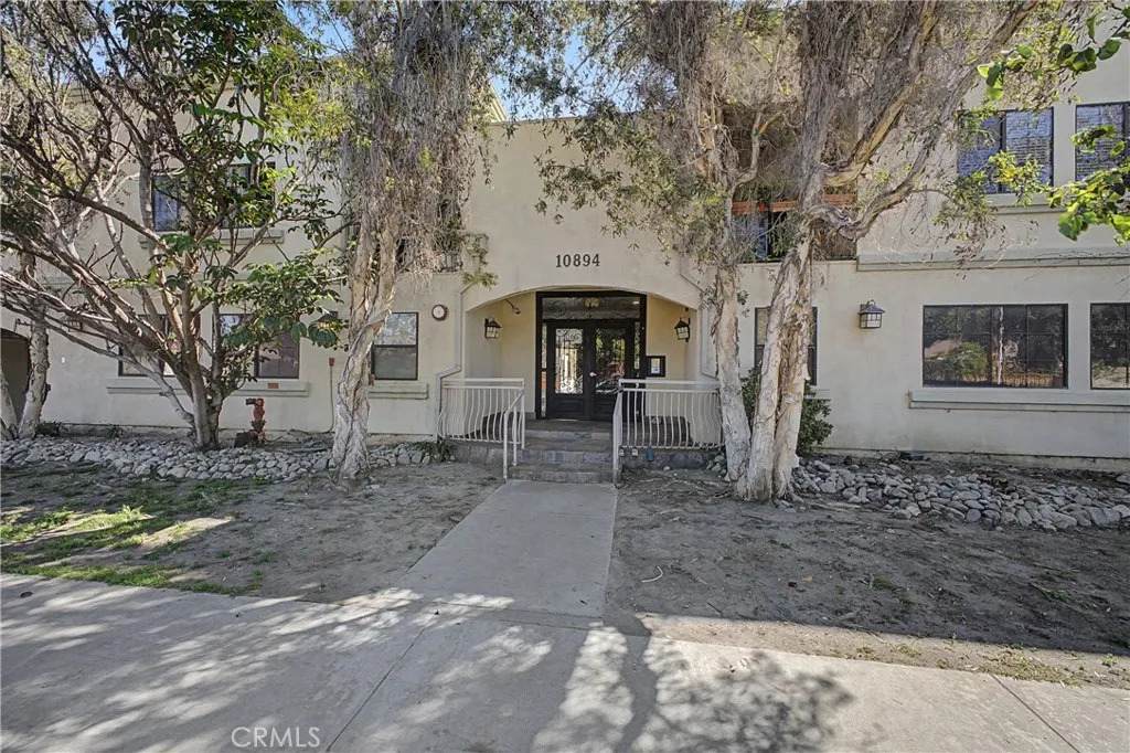 10894 Olinda Street - Photo 1