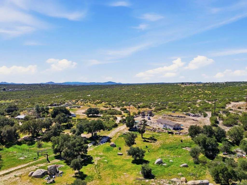 1176 Tierra Del Sol Road - Photo 1