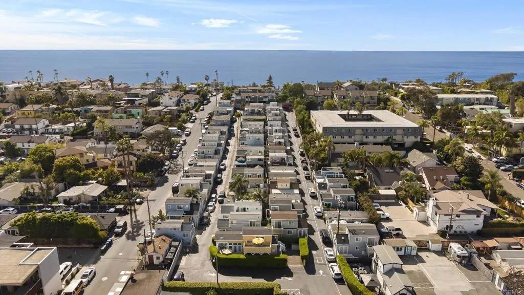 1624 Coast Highway 101 - Photo 1