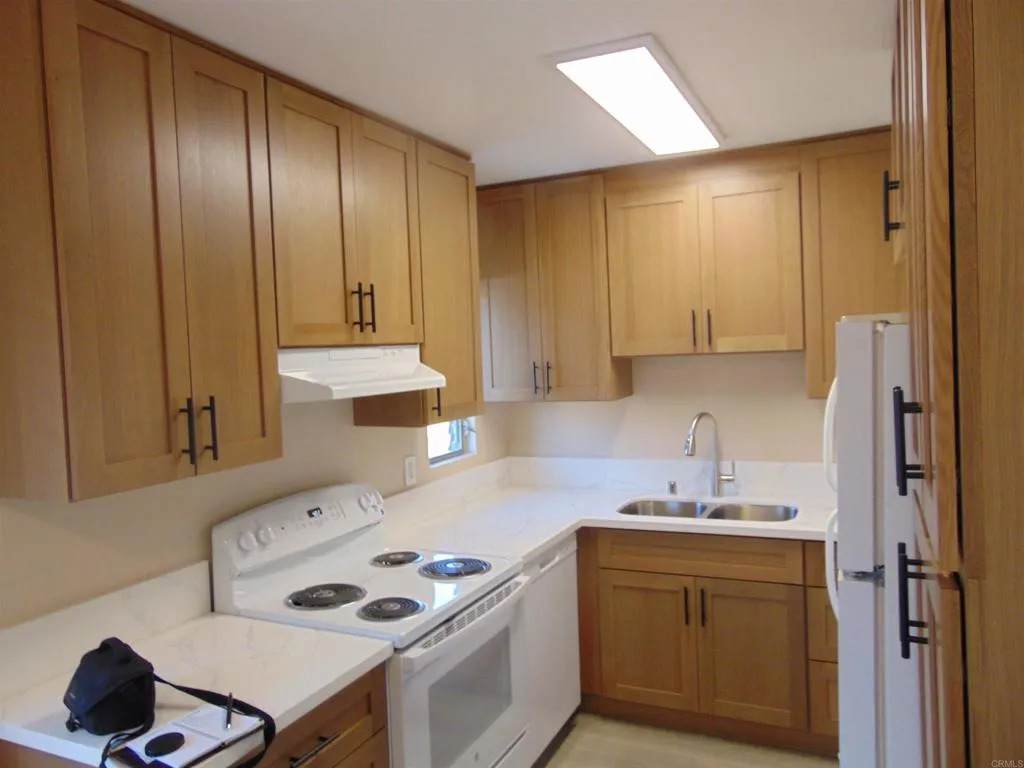 4475 Dale Avenue - Photo 1