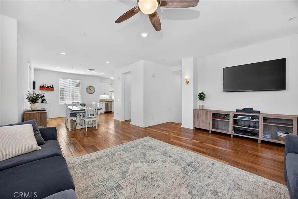 1617 Lincoln - Photo 1