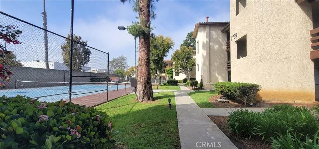 7735 Newman Avenue - Photo 1