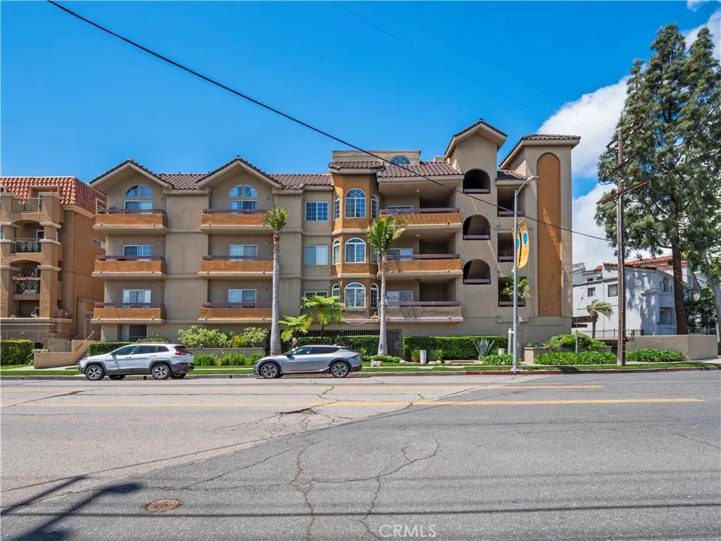 4301 Fulton Avenue - Photo 1
