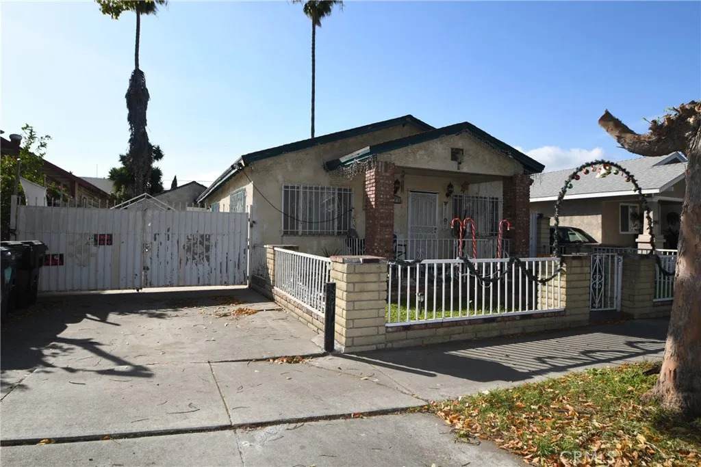 1741 Gaviota Avenue - Photo 1