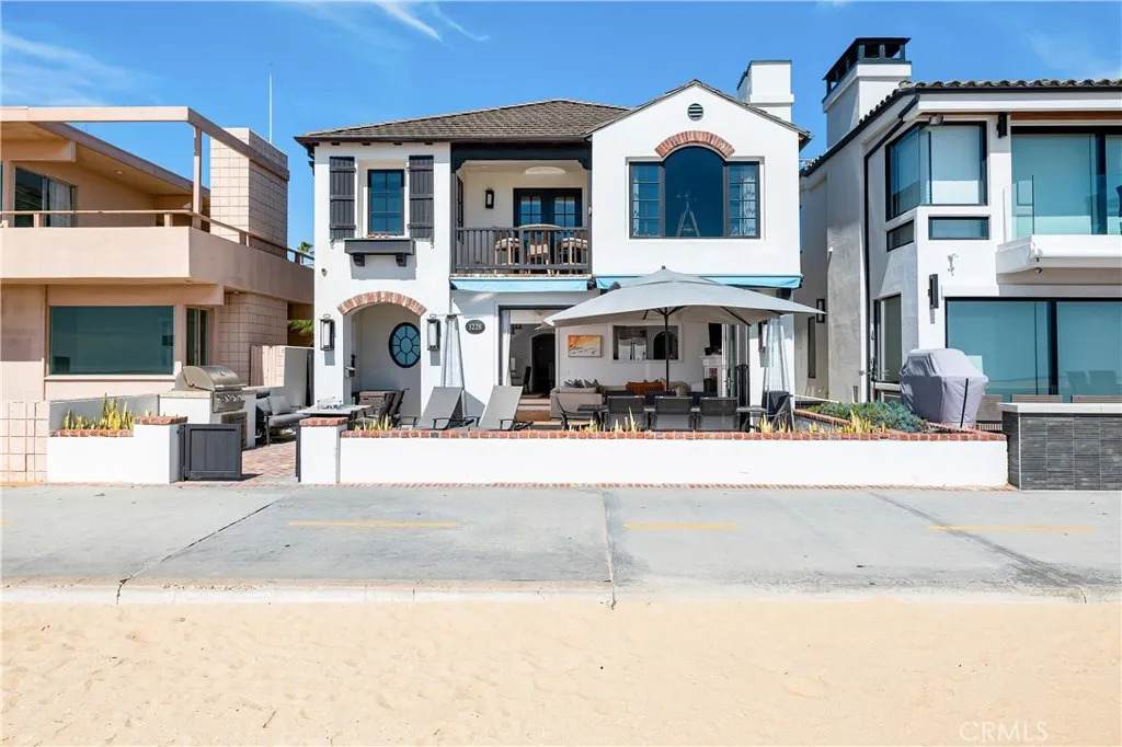 1228 Oceanfront - Photo 1