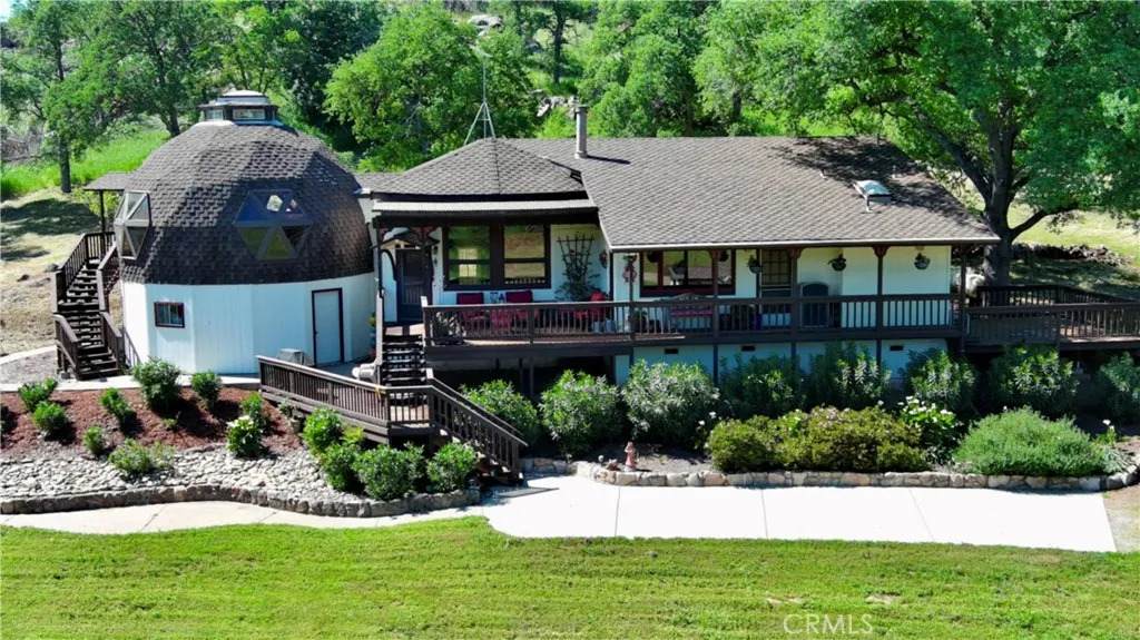 2877 Trower - Photo 1
