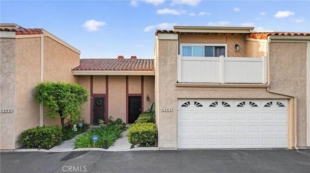 4304 Lincoln Plaza - Photo 1