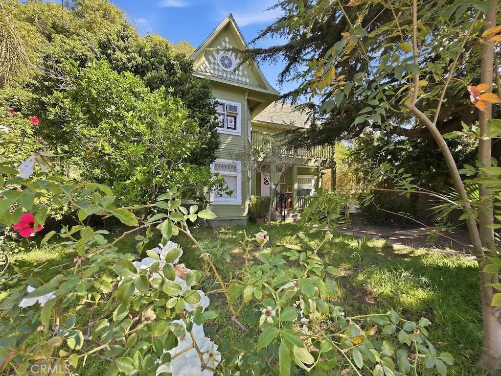 2004 Echo Park Avenue - Photo 1