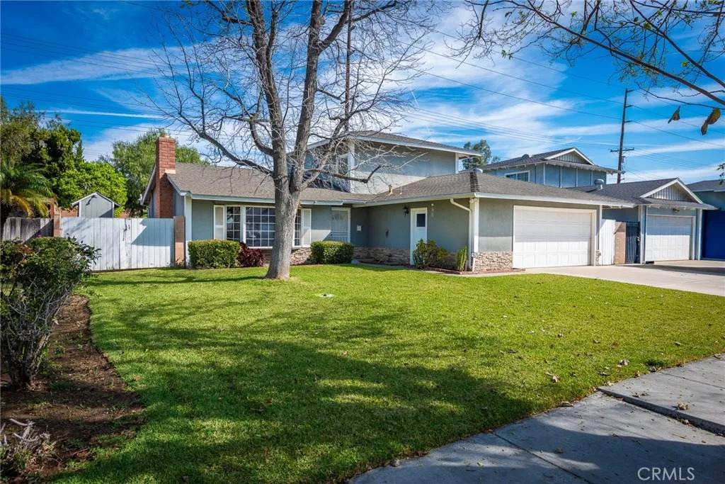 5171 Merrill - Photo 1
