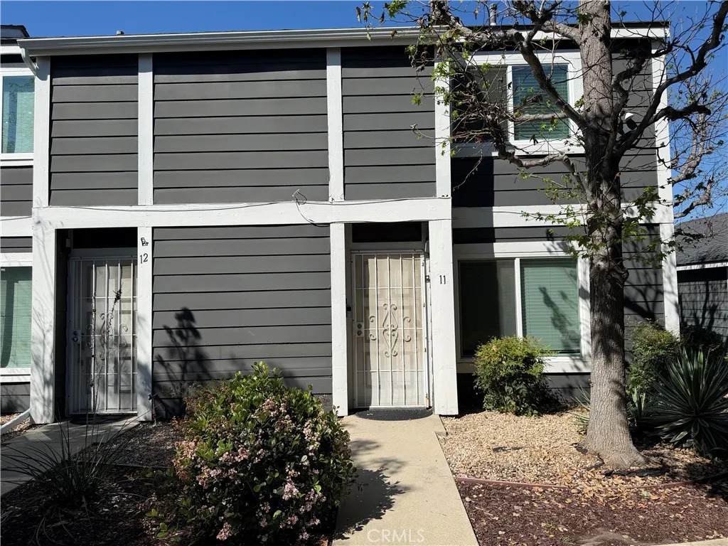 824 Pasadena Avenue - Photo 1
