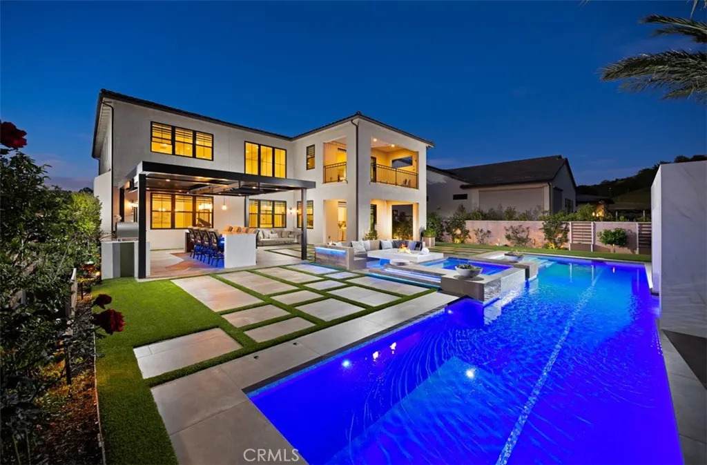 https://bt-photos.global.ssl.fastly.net/sandiego/orig_boomver_1_306673005-1.jpg