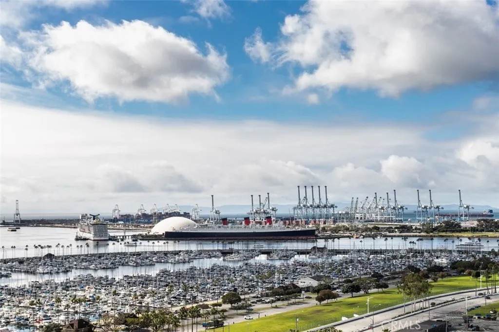 https://bt-photos.global.ssl.fastly.net/sandiego/orig_boomver_1_306674360-1.jpg