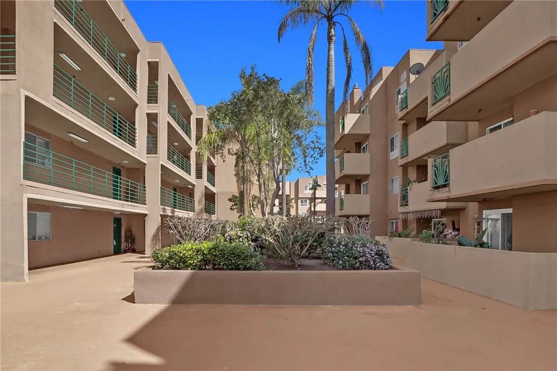 450 4th Street - Photo 1