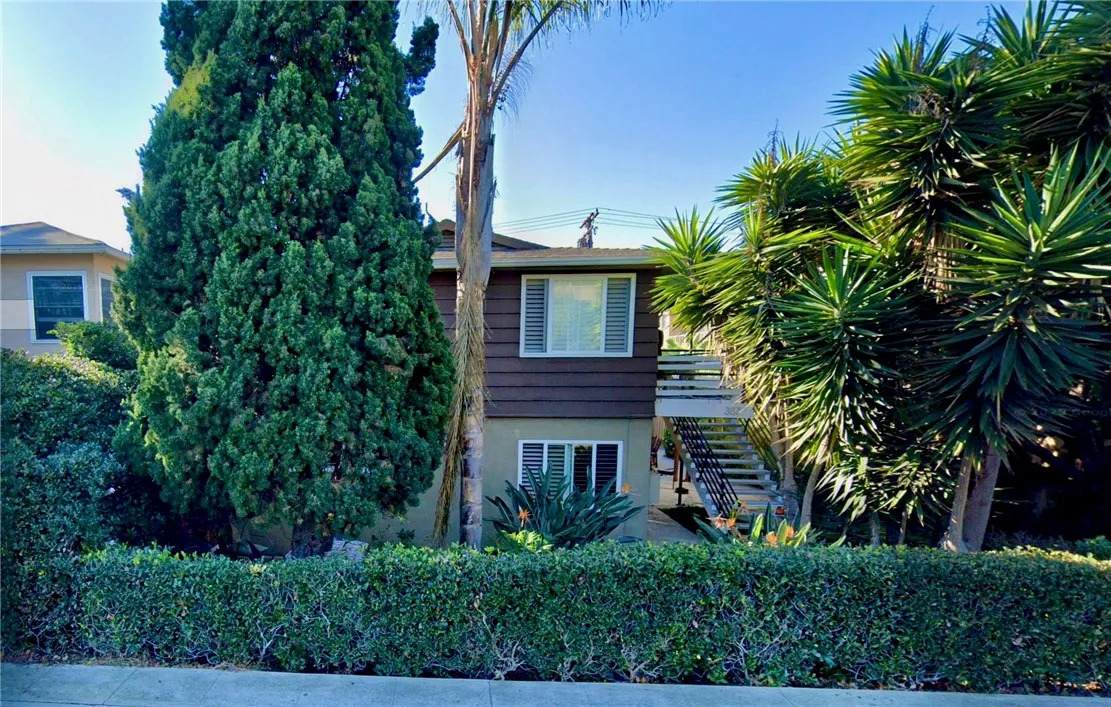 387 Cypress - Photo 1