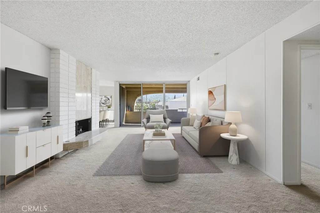 5330 Lindley Avenue - Photo 1