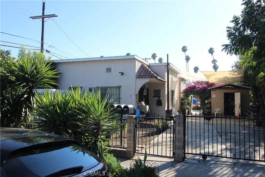 3817 Drysdale - Photo 1