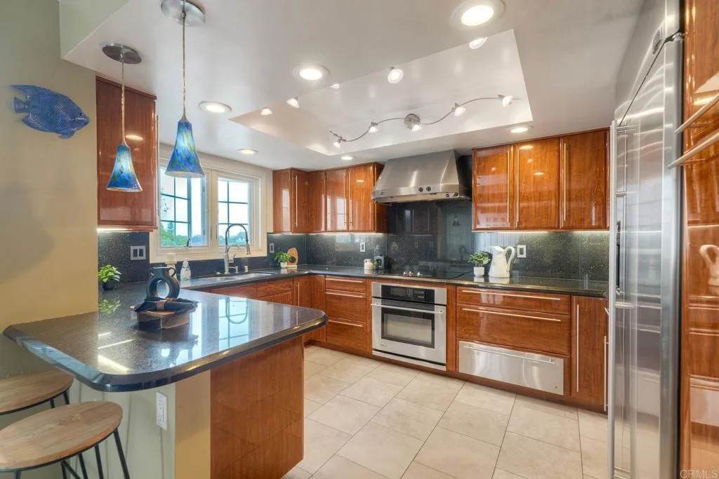 2132 S. Coast Hwy - Photo 1