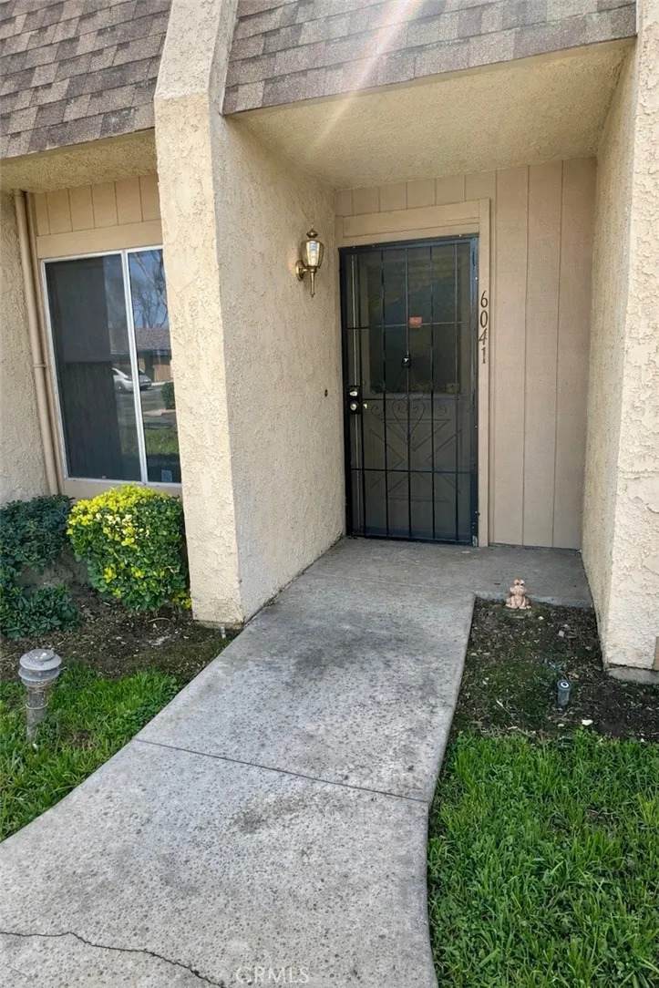 604 Santa Fe - Photo 1