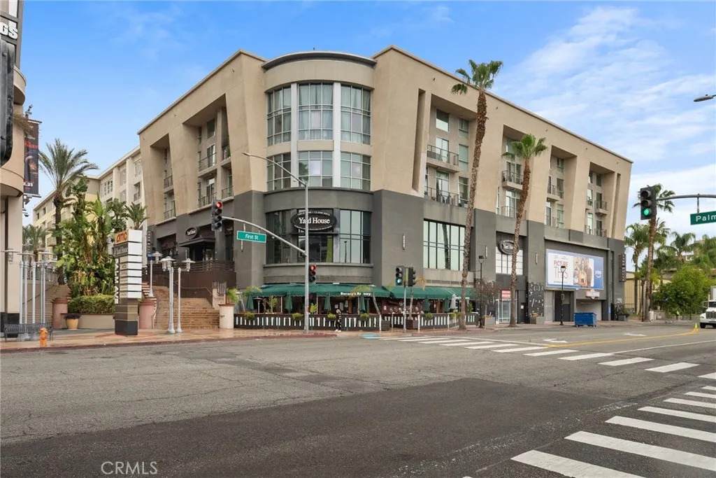 250 First Street - Photo 1