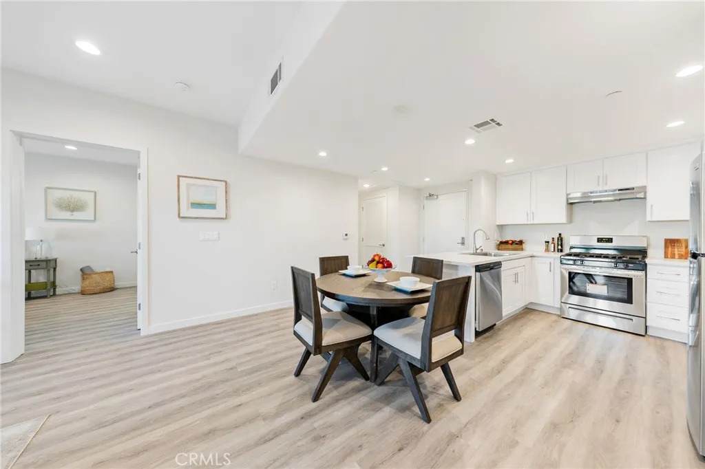 419 Chandler - Photo 1