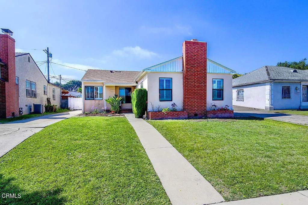 3411 Cochran Avenue - Photo 1