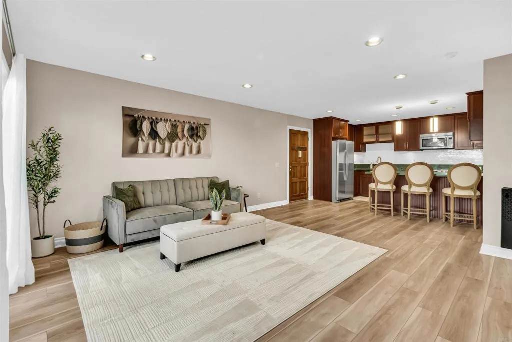 2382 Hosp Way - Photo 1