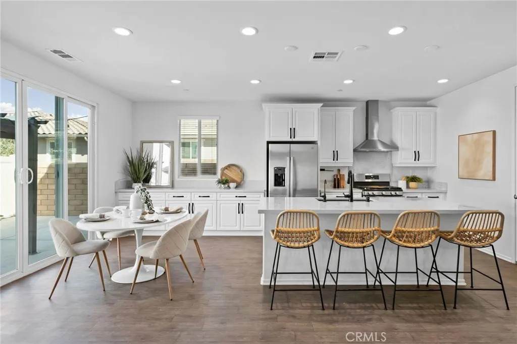 24085 Midvale Court - Photo 1
