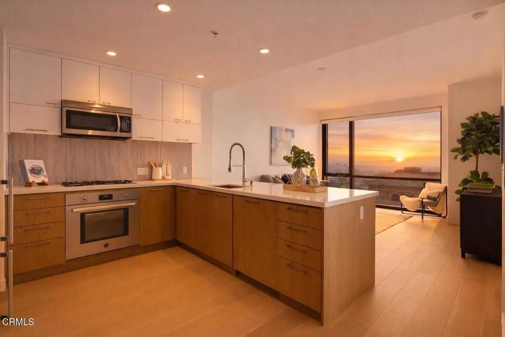 400 Broadway - Photo 1