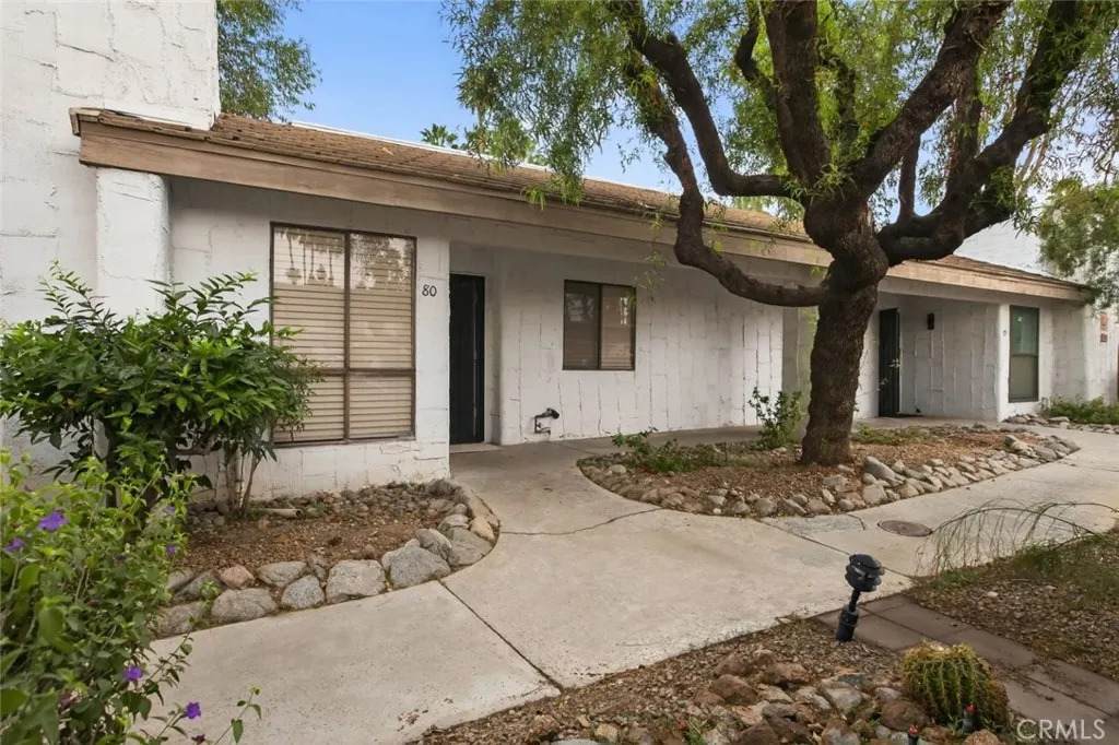 5265 Waverly Drive - Photo 1