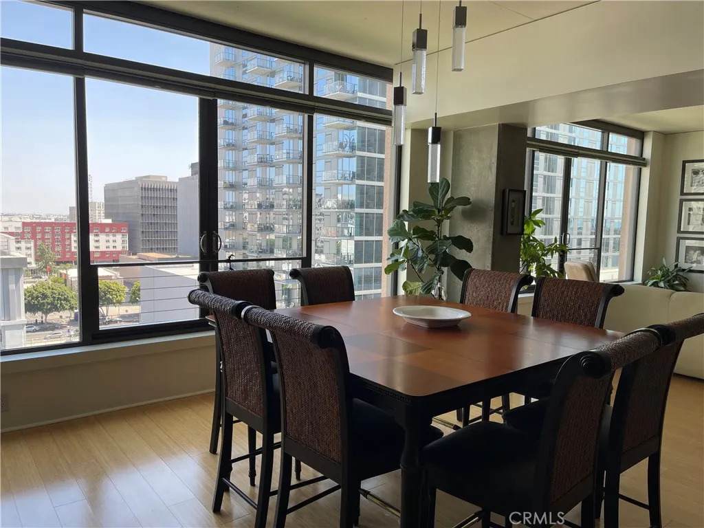 1111 Grand - Photo 1