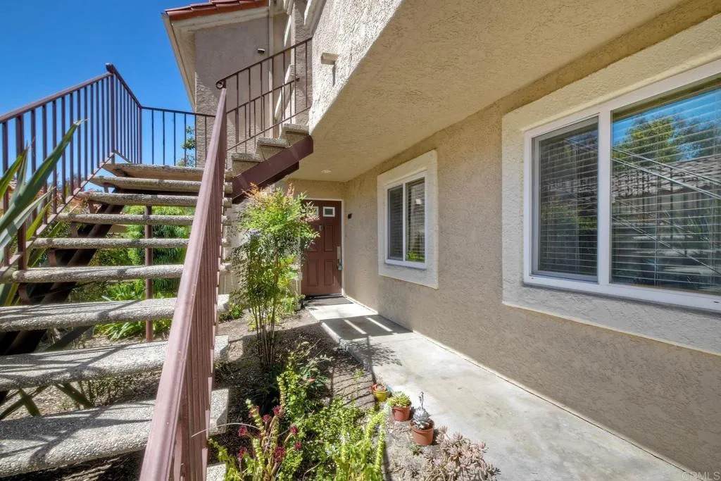 407 Sea Cliff Way - Photo 1