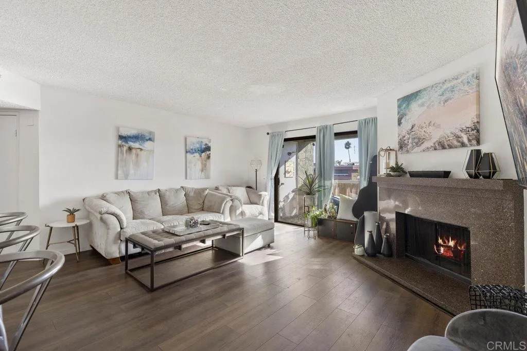 1050 Washington Ave - Photo 1