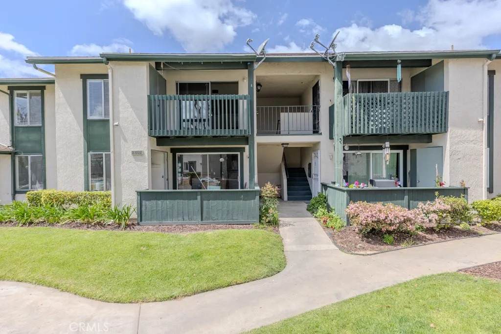 23222 Orange - Photo 1