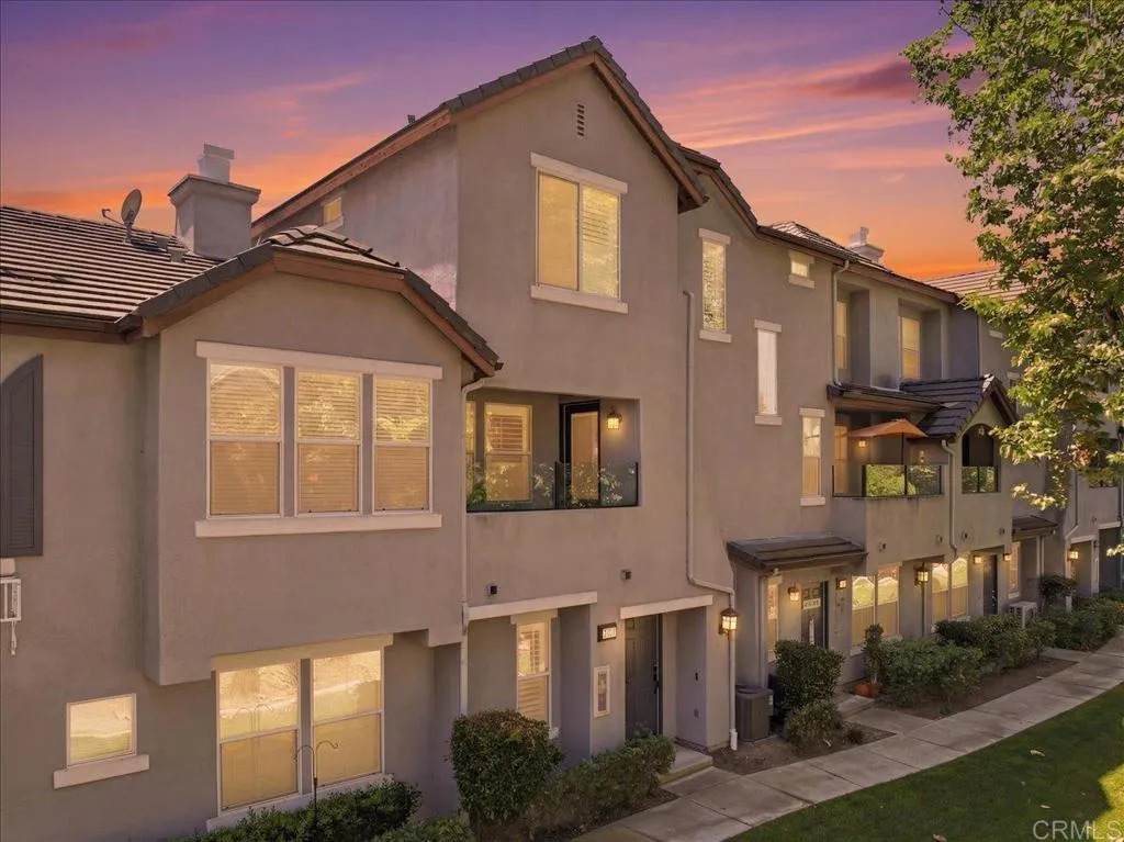 2725 Apricot Court - Photo 1