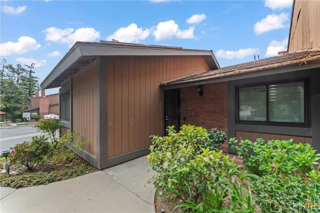 14456 Foothill - Photo 1
