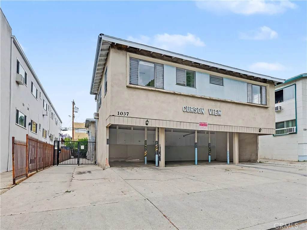 1037 Curson - Photo 1