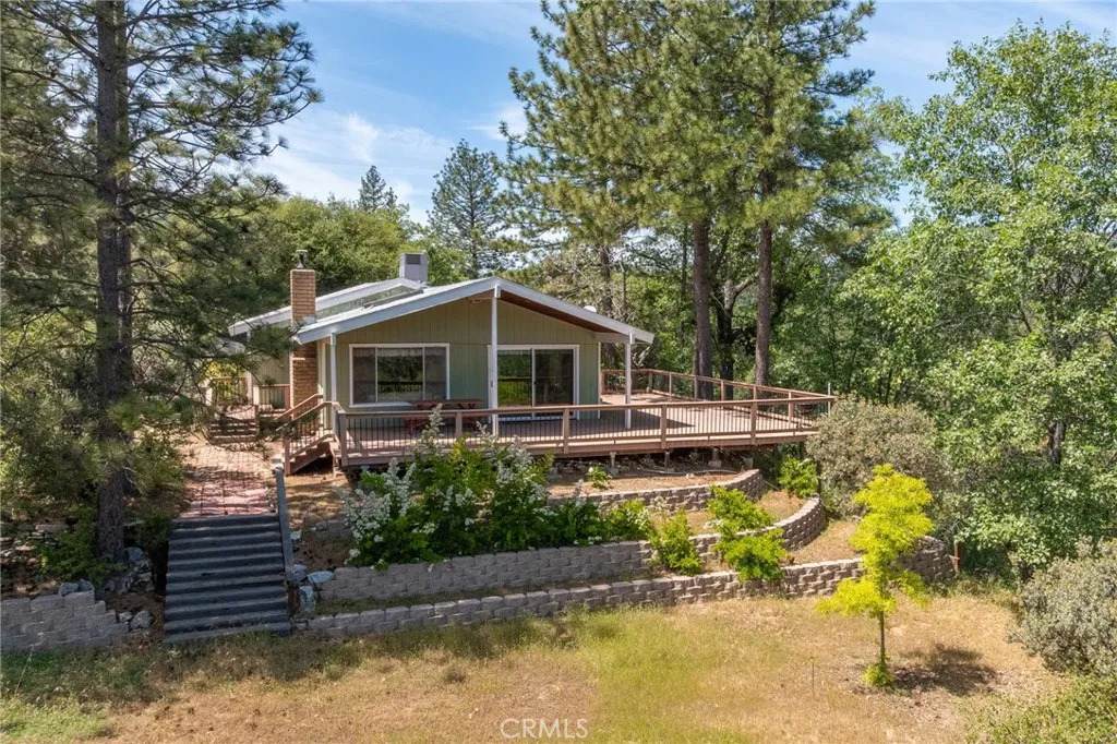 54481 Pinchot Dr. - Photo 1