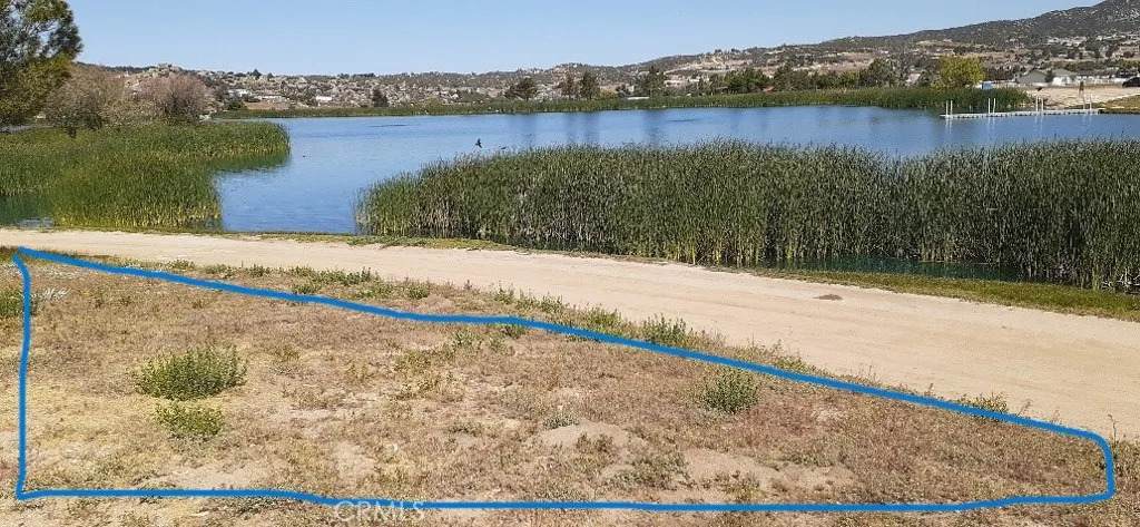 0 Lakefront - Photo 1