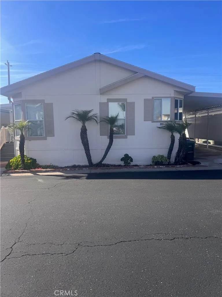 140 Dolliver - Photo 1