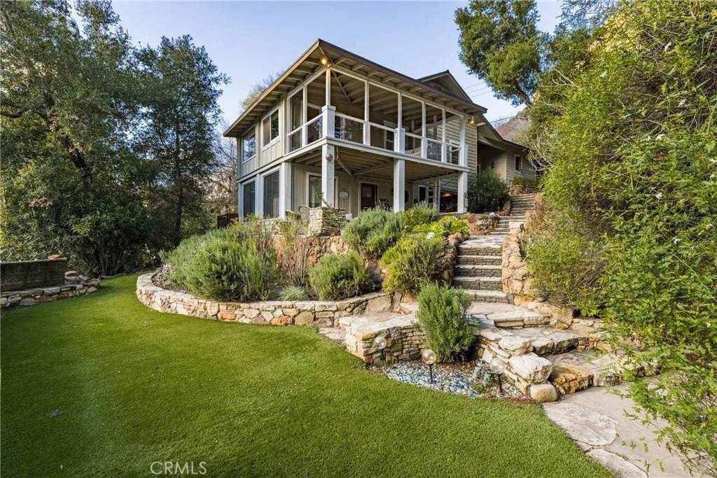 2305 Sugarloaf Drive - Photo 1