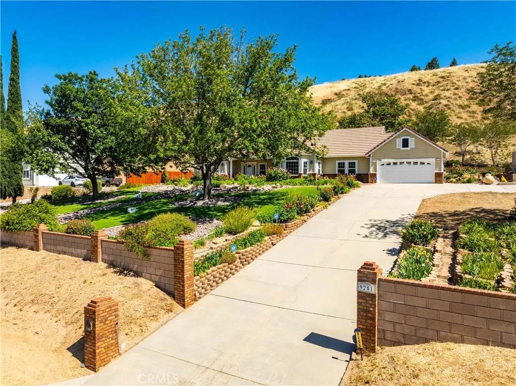 9251 Elizabeth Lake - Photo 1