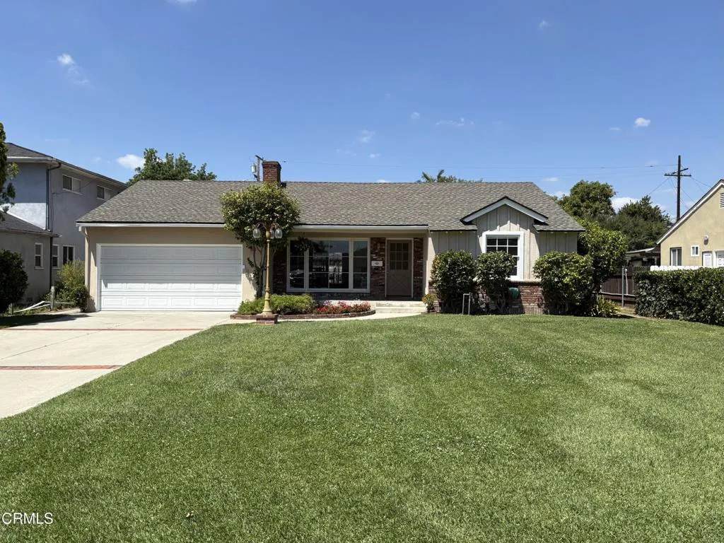 2559 Mayflower Avenue - Photo 1