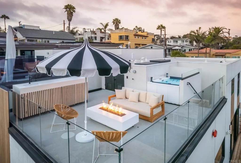 https://bt-photos.global.ssl.fastly.net/sandiego/orig_boomver_1_306714008-1.jpg