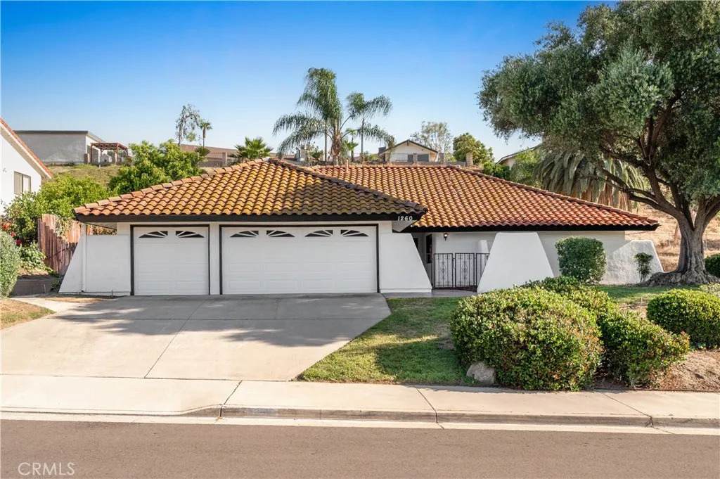 1260 Nicola Drive - Photo 1