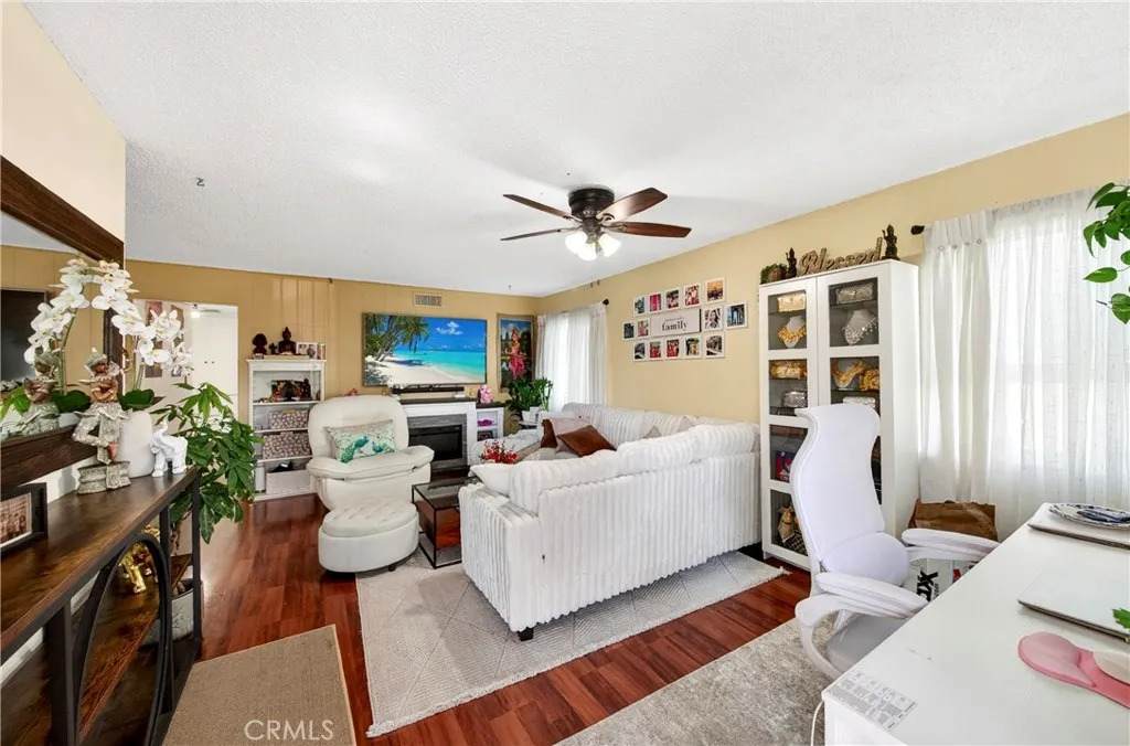 https://bt-photos.global.ssl.fastly.net/sandiego/orig_boomver_1_306715197-1.jpg