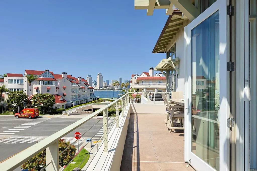 https://bt-photos.global.ssl.fastly.net/sandiego/orig_boomver_1_306716761-1.jpg